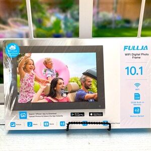 NIB 10.1" WiFi Digital Photo Frame - Auto Rotate, Motion Touch Screen Photo